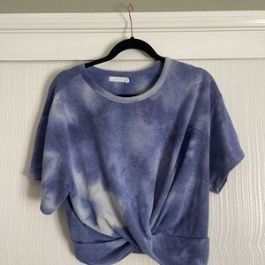 Cropped tee